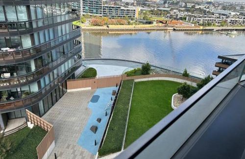 Docklands Apartment | Wyndel Apartments One Bedroom Mel883Col1104N
