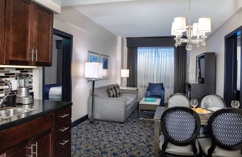 Lower Nob Hill Resort | 🌴Wyndham Canterbury✨ Experience Paradise in a 1BR Villa - Sleeps 4!