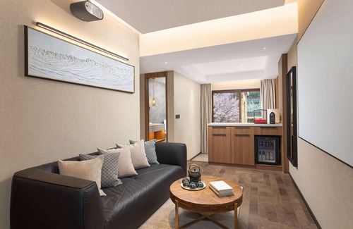 Qionglai Hotel | Wyndham Garden Qionglai Downtown