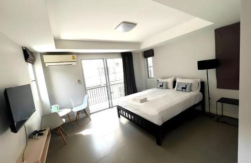 Wang Burapha Phirom Apartment | X Mitr Inn The Grand Palace Bangkok - Mrt Samyot Station