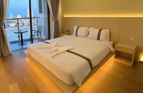 Daun Penh Hotel | X One Hotel