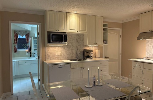 Cobble Hill House | Xanadu 1 Suite - 2 bedroom Luxury on 11 private acres