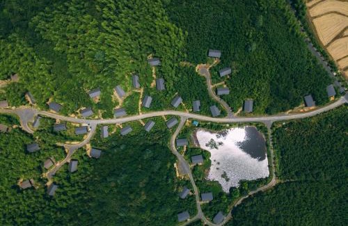 Deqing County Hotel | Xiang Yue Lake International Resort
