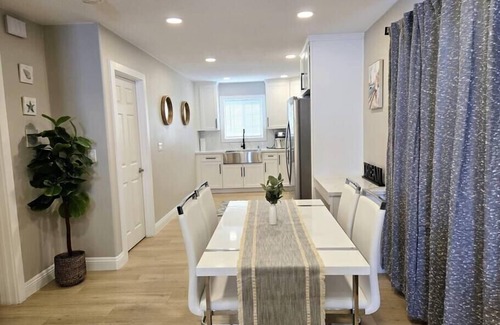 Lemon Grove Apartment | Xlnc Home 2bed 2bath by sdstay