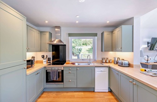 Llangollen House | Y Bwthyn Y Berwyn - Two Bedroom House, Sleeps 4