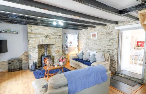 Talgarreg House | Y Bwthyn