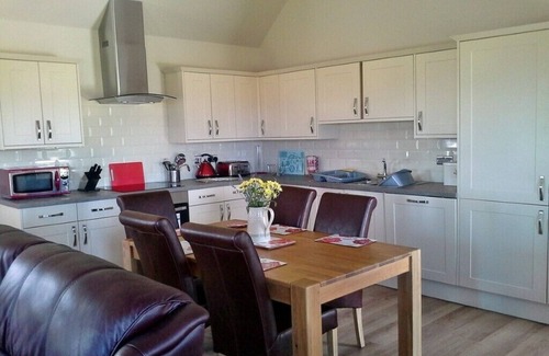Moelfre Cottage | Y Bwthyn Holiday Cottage near LLigwy Beach