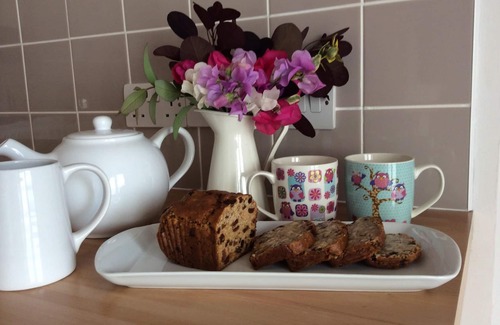Whitland Cottage | Y-Cartws Offers the Ideal Base whilst you spend your time Exploring West Wales.