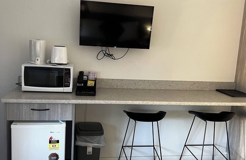 Monkland Hotel | Y Motels Gympie