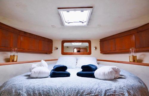 Deauville City Centre Boat Rental | YACHT DEAUVILLE