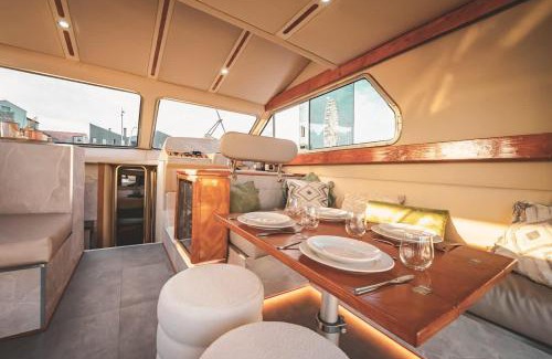 La Rochelle City Centre Boat Rental | Yacht La Rochelle, 5 pers, 2 sdb
