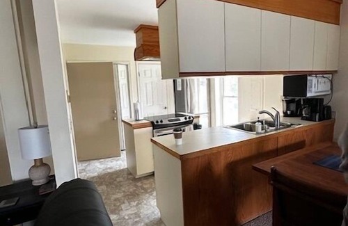 Pentwater Apartment | Yacht View Overlooking Pentwater Lake