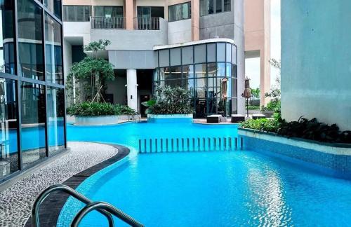 Ibbanwala Apartment | YAKA Trizen Luxury Apartments - 53rd and 51st Floor with Stunning Views