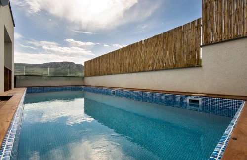 Migdal Apartment | Yalarent Magdala Apartments with Private Pool or Jacuzzi
