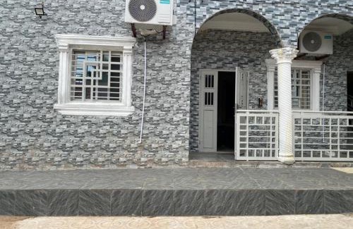Serrekunda Apartment | Yamou,shona and yafatou