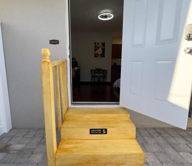 Azalea Park Apartment | Yania’s Cozy Getaway