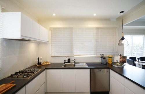 Yarra Glen House | Yarra Gem - heart of of Yarra Valley, close to wineries and local shops