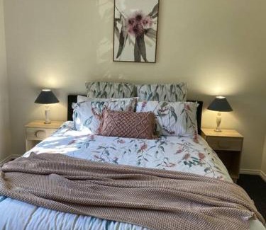 Healesville House | Yarra House - Comfortable 3 bedroom home close to everything!