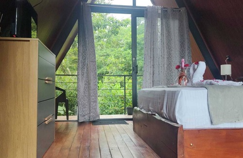 Bijagua Cabin | Yarumo Lodge #1. Rio Celeste Black Chalets