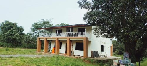 Khalapur House | Yashodhan Framhouse