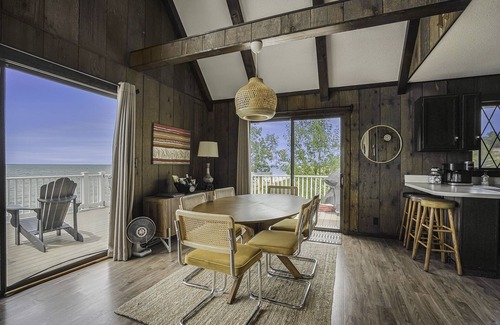 White River Township Cottage | Yay the beach! Lake Michigan beach front cottage, adjacent to dunes & park.