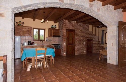 Old Hersonissos Villa | Ydria Villa C Stonebuild