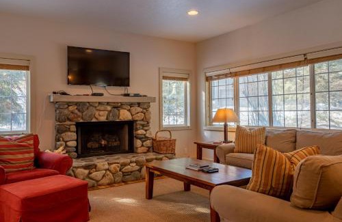 Twin Creeks House | Yeager Home Elkhorn