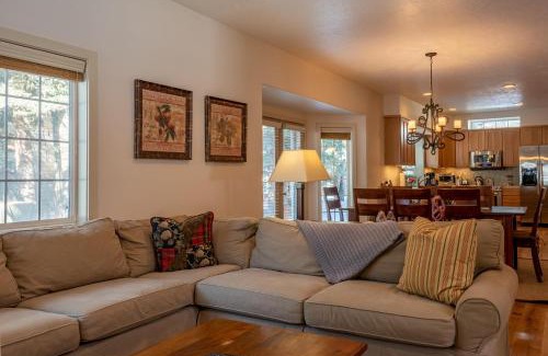 Twin Creeks House | Yeager Home Elkhorn