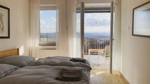 Metlika Apartment | Yellow House Grabrovec