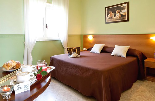 Arienzo Hotel | Yellow Park Hotel