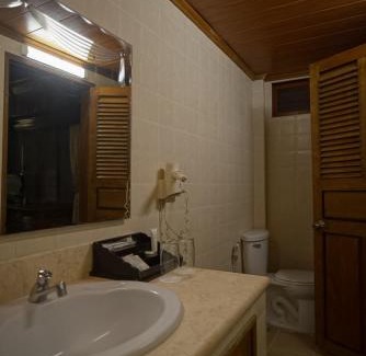 Krong Kaeb Apartment | Yellow Sun Kep