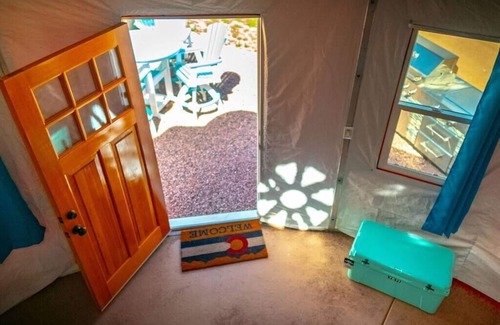 Canon City House | Yellow Sunshine Summa