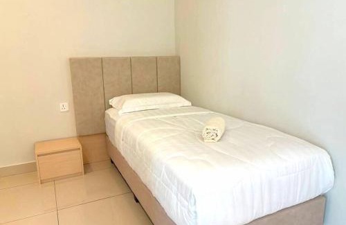 Kluang House | Yellowstone 12pax GatedGuarded KTV Games Kidslide
