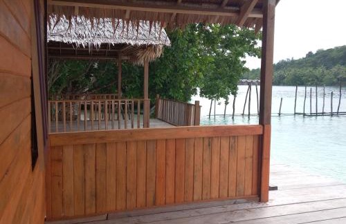 Pulau Fam House | Yen Bainut Homestay