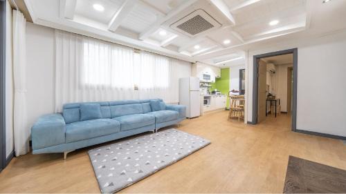 Dolsan-eup House | Yeosu Bebeolleh Pension
