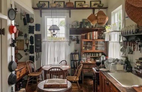Bastrop House | Yerba at Bastrop