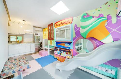 Deoksan House | Yesan Hiyella Kids Pension