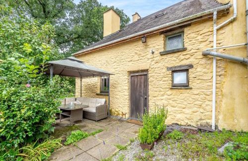 Pont-ar-gothi House | Ynywsen Dairy Flat