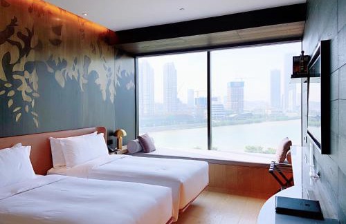 Taipa Hotel | YOHO Hollywood Roosevelt Hotel