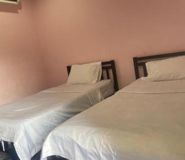 Mae Hong Son Hotel | Yok2 Guesthouse
