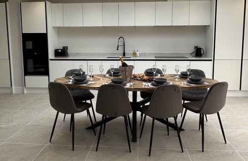 Huntington House | York - Elegant property that sleeps 8 guests in 4 bedrooms