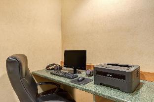 York Hotel | York Microtel Inn & Suites by Wyndham