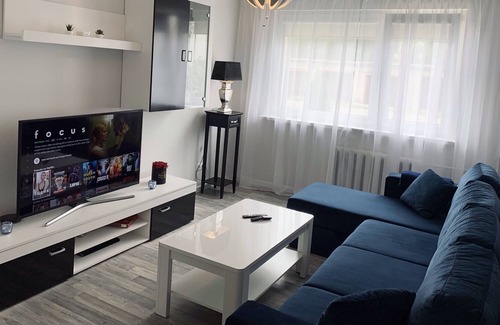 Kesklinn Apartment | ❤️You'll love this large Apartment❤️ Free parking!