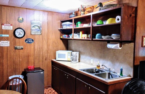 Bronson Cabin | You will love this quaint cabin on Lake Sam Rayburn, Tx -#4