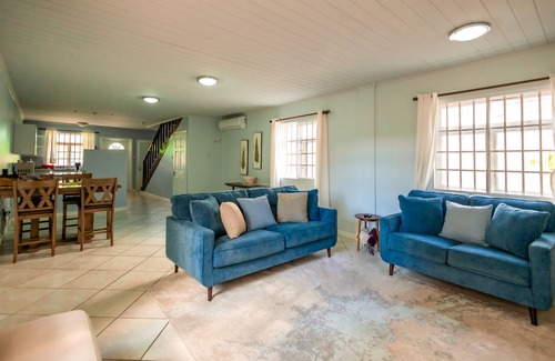 Rodney Bay Villa | You won’t need a car! 2BDRM Villa Walking distance to EVERYTHING in Rodney Bay!