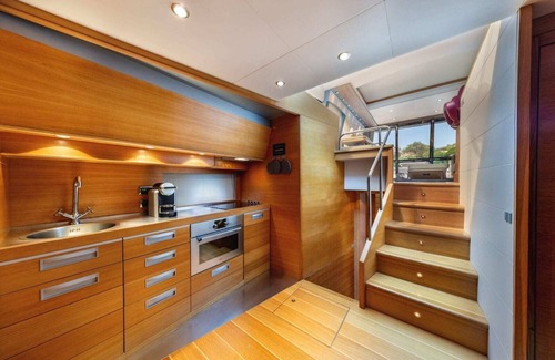 Capri Boat Rental | Your amazing yacht !