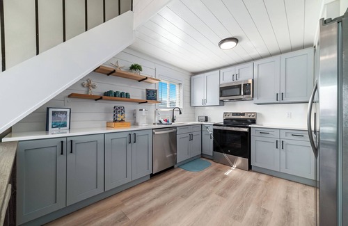 Orange Beach East Condo | Your Beachside Retreat Awaits! - Relax, Recharge & Explore