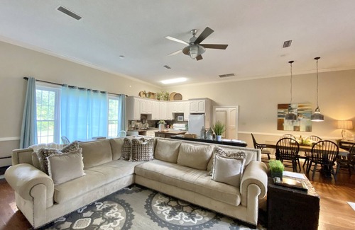 Hot Springs Village Villa | Your Creekside Villa Experience: Relax and Refresh. Brookhill Ranch Area!