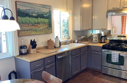 Freestone House | Your Haven on the Hill. Western Sebastopol Gem. Pool. Hot tub. View.