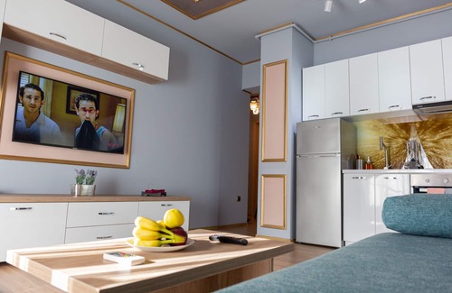 Constanta Apartment | Your holiday home by the sea!